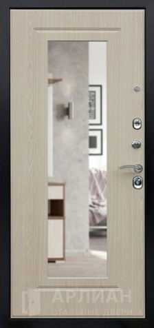 Фото №2 «Стильная белая дверь усиленной конструкции с зеркалом внутри №6»